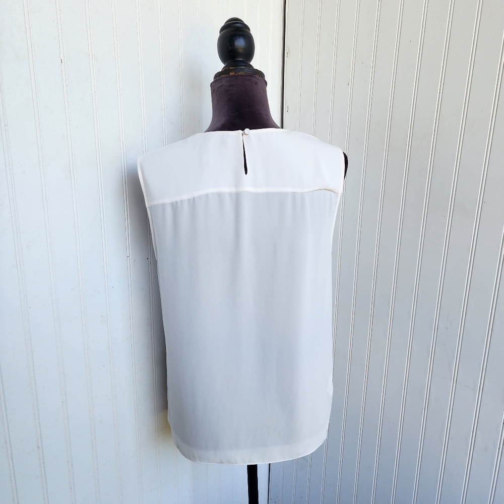 BCBG Max Azria Womens Sleeveless Crew Tank Top Blouse White Drape Sz M - Picture 4 of 9